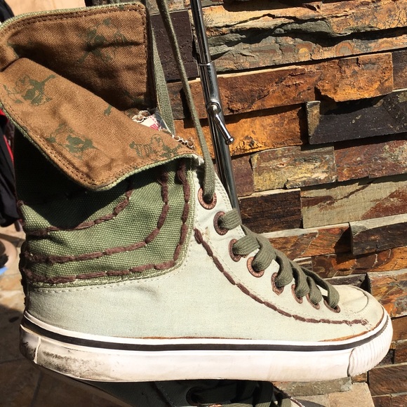 Men's shoes