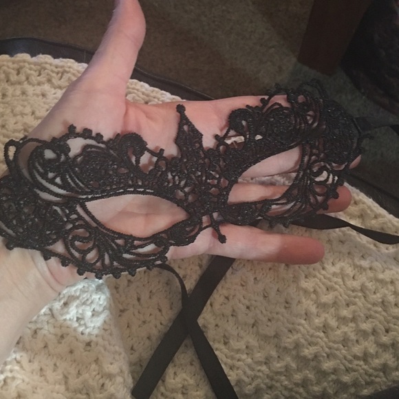 SEXY BLACK LACE EYE MASK, NWT 💃🏻💃🏻💃🏻