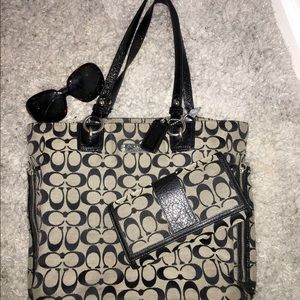 Large Coach Monogram Tote w large wallet
