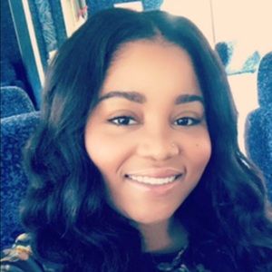 Meet your Posher, Elliotte