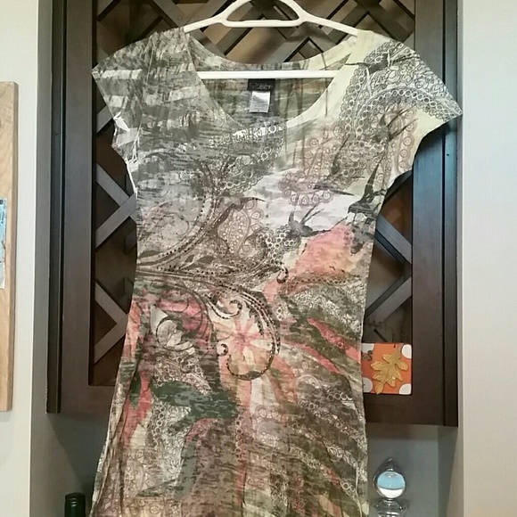 Buckle day trip size small shirt