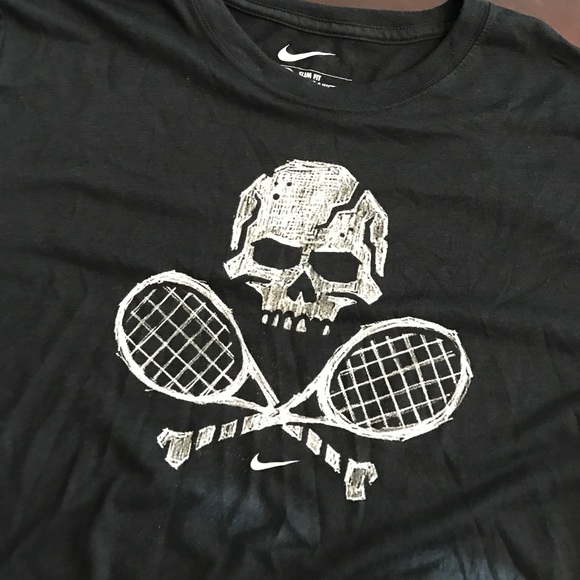 Nike men's shirt