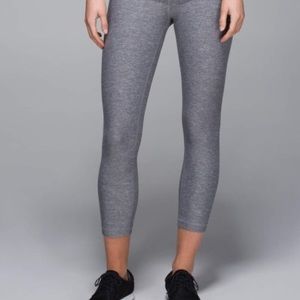 Lululemon crops