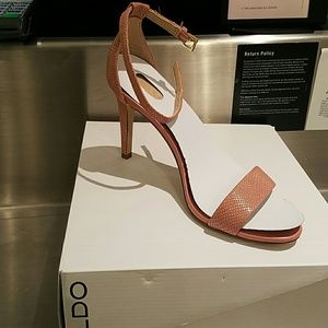 Sandal heels open toed