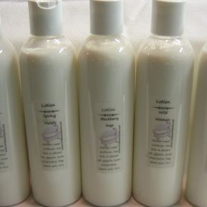 Meet your Posher, Faye