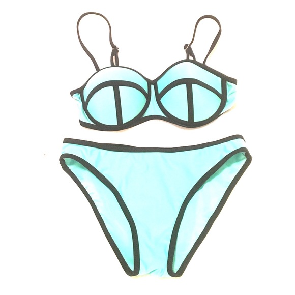 Teal Traingl-like Swimming Suit