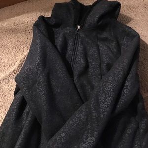Women's patterned fleece zip up with hood
