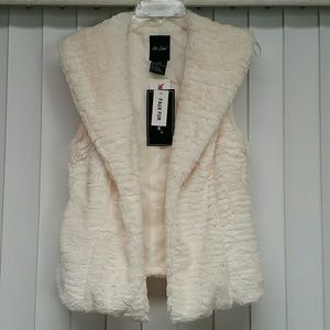 ♡Me Jane soft fur vest cream ivory medium large♡