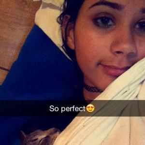 Meet your Posher, Adella