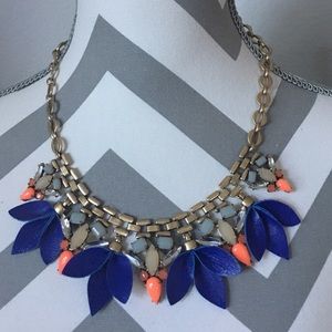 Stella and Dot Melia statement necklace