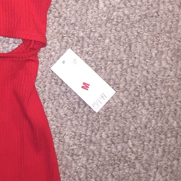 SEXY RED MIDI DRESS - NEW WITH TAGS! - Picture 3 of 4