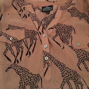 Giraffe blouse