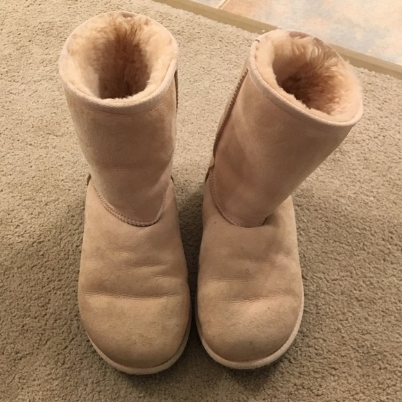 Baby pink women's Uggs