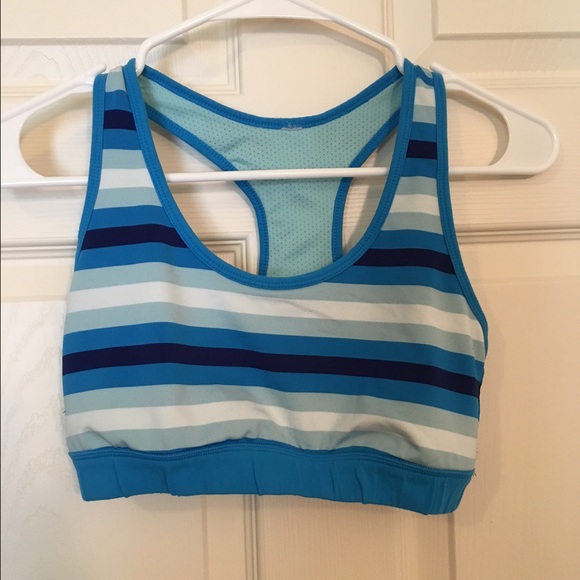 Lucy sports bra