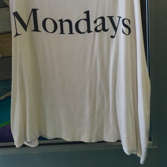 Top - Picture 2 of 3