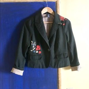 Olive embroidered blazer 💜