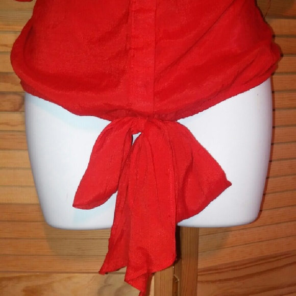 Red blouse - Picture 3 of 4