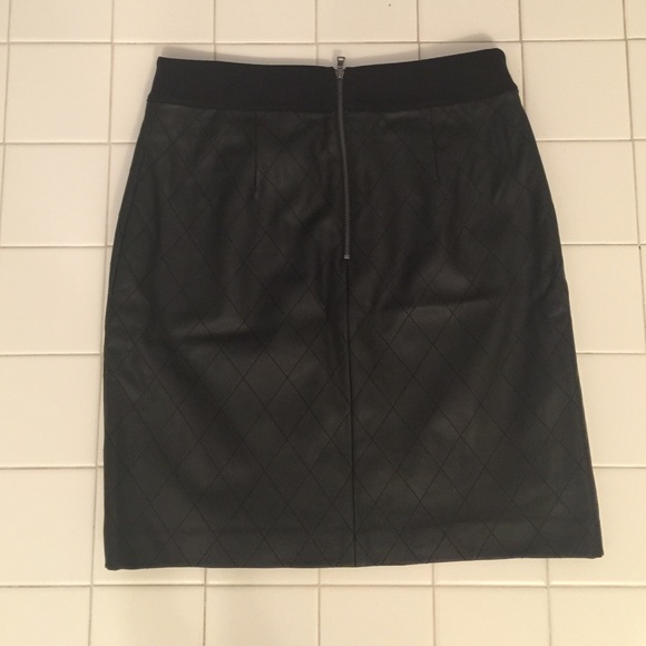Ann Taylor - Black Pleather Skirt - Picture 2 of 4