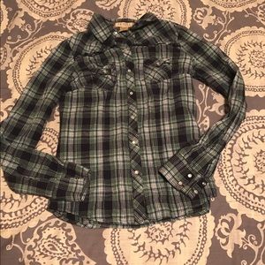 Girl's pearl snap shirt