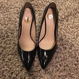 Chinese laundry black patent leather pumps