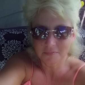 Meet your Posher, Christine