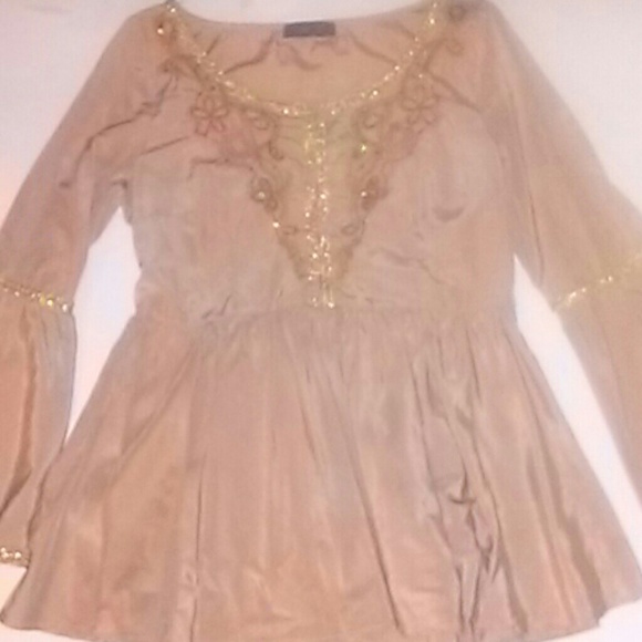 Stylish Blouse - Picture 4 of 4