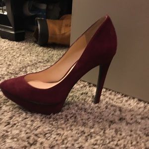Jessica Simpson suede pumps