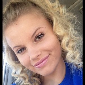 Meet your Posher, Brianna