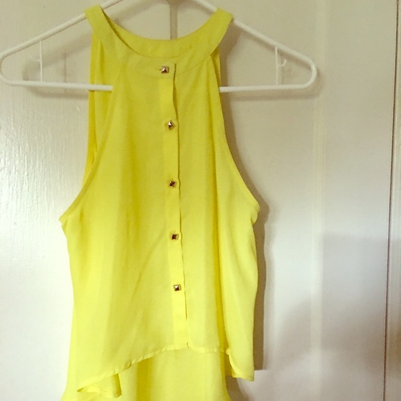 Sleeveless top