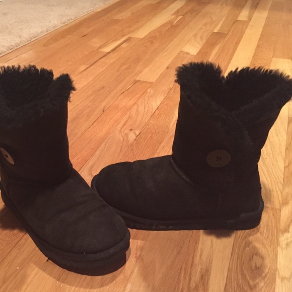 Black Uggs