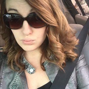 Meet your Posher, Alison