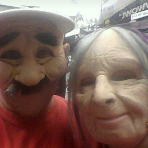 Meet your Posher, Mindy