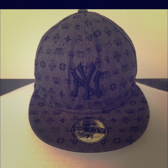 Slightly used NY New Era Baseball Cap