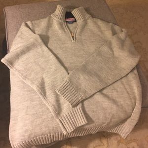 Men's vineyard vine sweater  100 wool