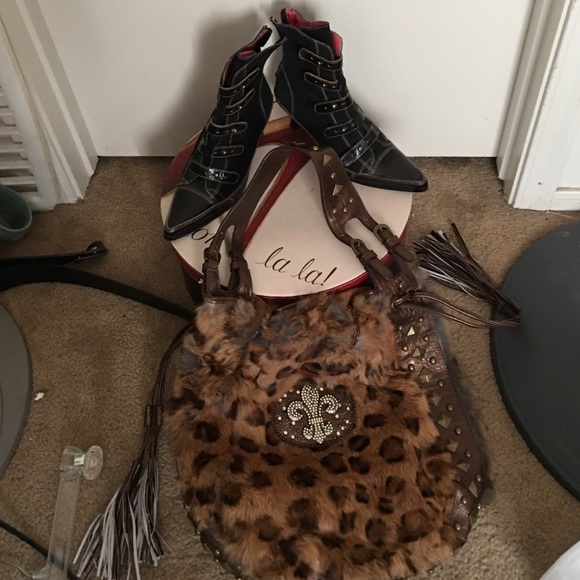 M.O.D vintage style ankle bootiesNWOT