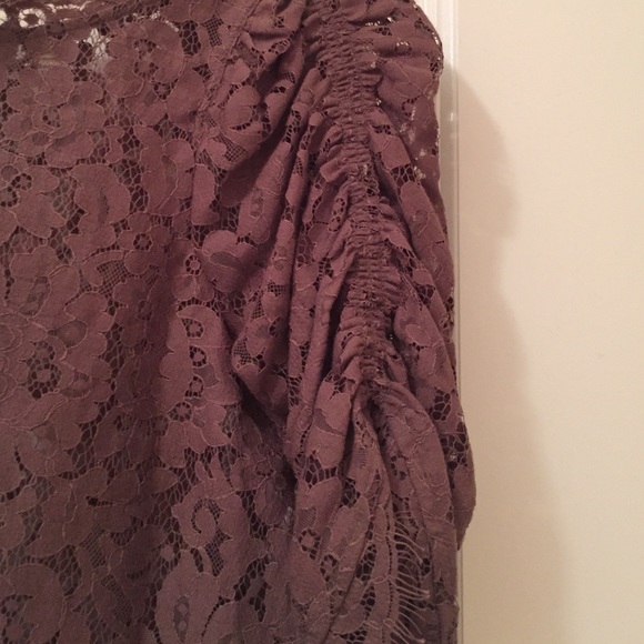 Lace top - Picture 2 of 2