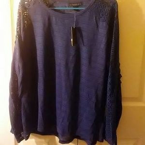 New with tag long sleeve lace t-shirt