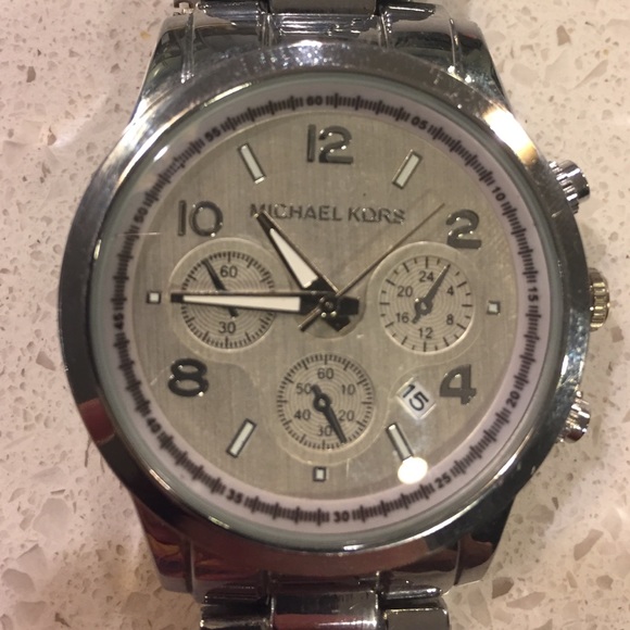 Too many watches - Picture 2 of 2