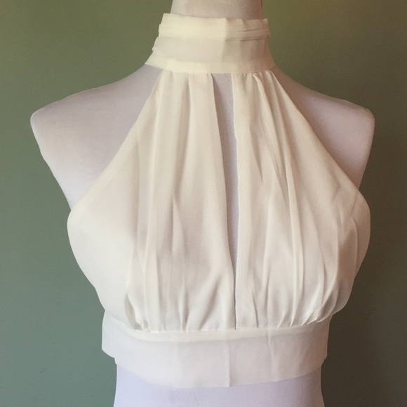 NEW Gorgeous crop top with lace & back bow white - Picture 5 of 5