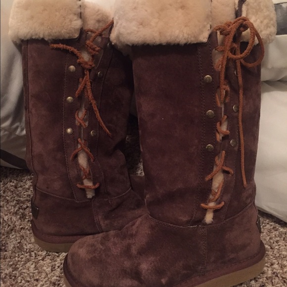 UGG Australia - Picture 1 of 4