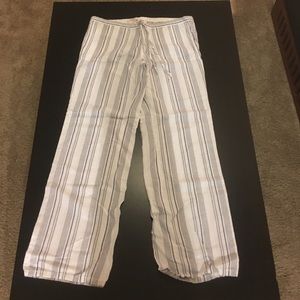 VS White & Blue Pinstripe Linen Pants