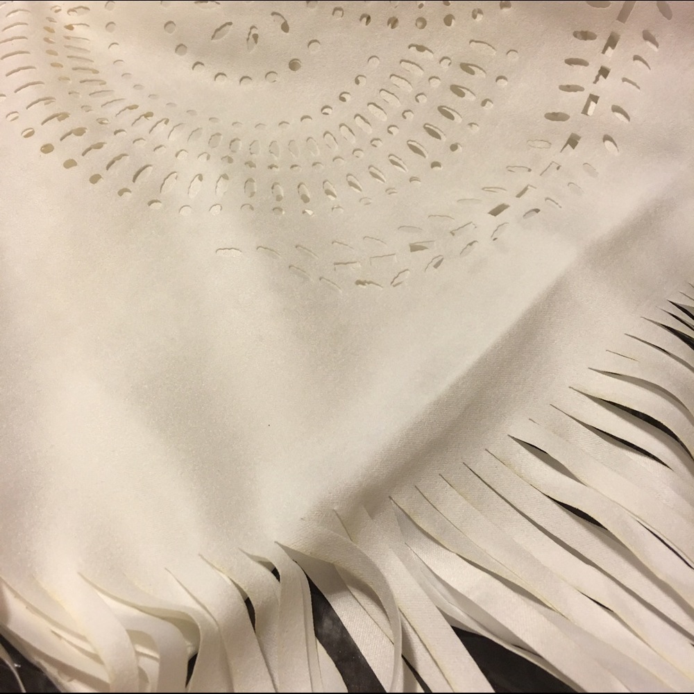 Shawl Cream Boho Wrap NEW - Picture 2 of 2