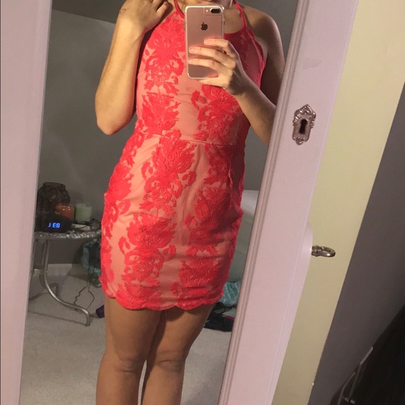 NEW BEAUTIFUL DRESS