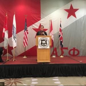 Meet your Posher, Justin