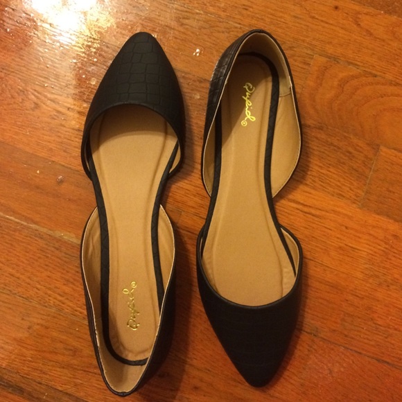 Black flats