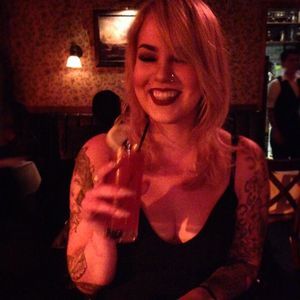 Meet your Posher, Caroline