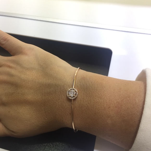 Rose gold bangle with round diamonds.Sold❗️❗️ - Picture 2 of 2