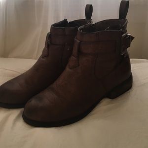 Ankle boots