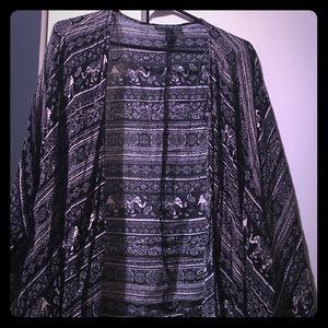 Plus size Elephants 🐘 print Kimono