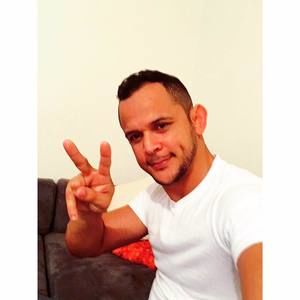 Meet your Posher, Carlos